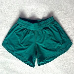 lululemon hotty hot shorts size 4